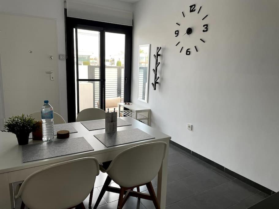 Modern Apartment With Pool Area San Pedro del Pinatar Εξωτερικό φωτογραφία